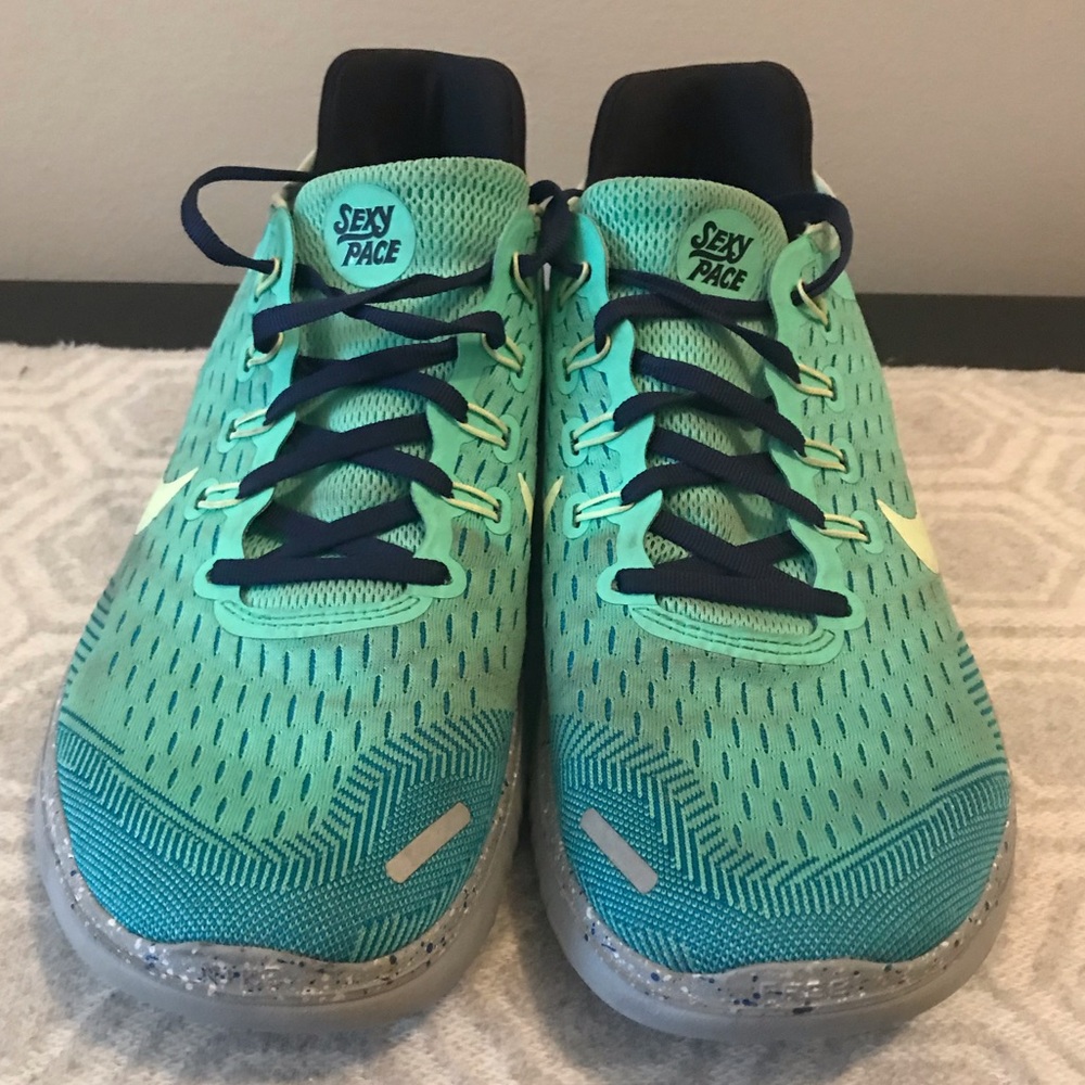 Nike Free Men’s 9.5, Blue/Green